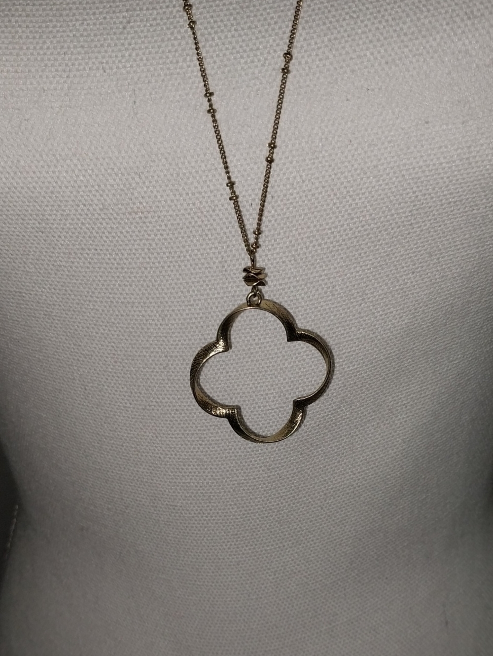 Delicate Gold Quatrefoil Pendant Necklace for Women